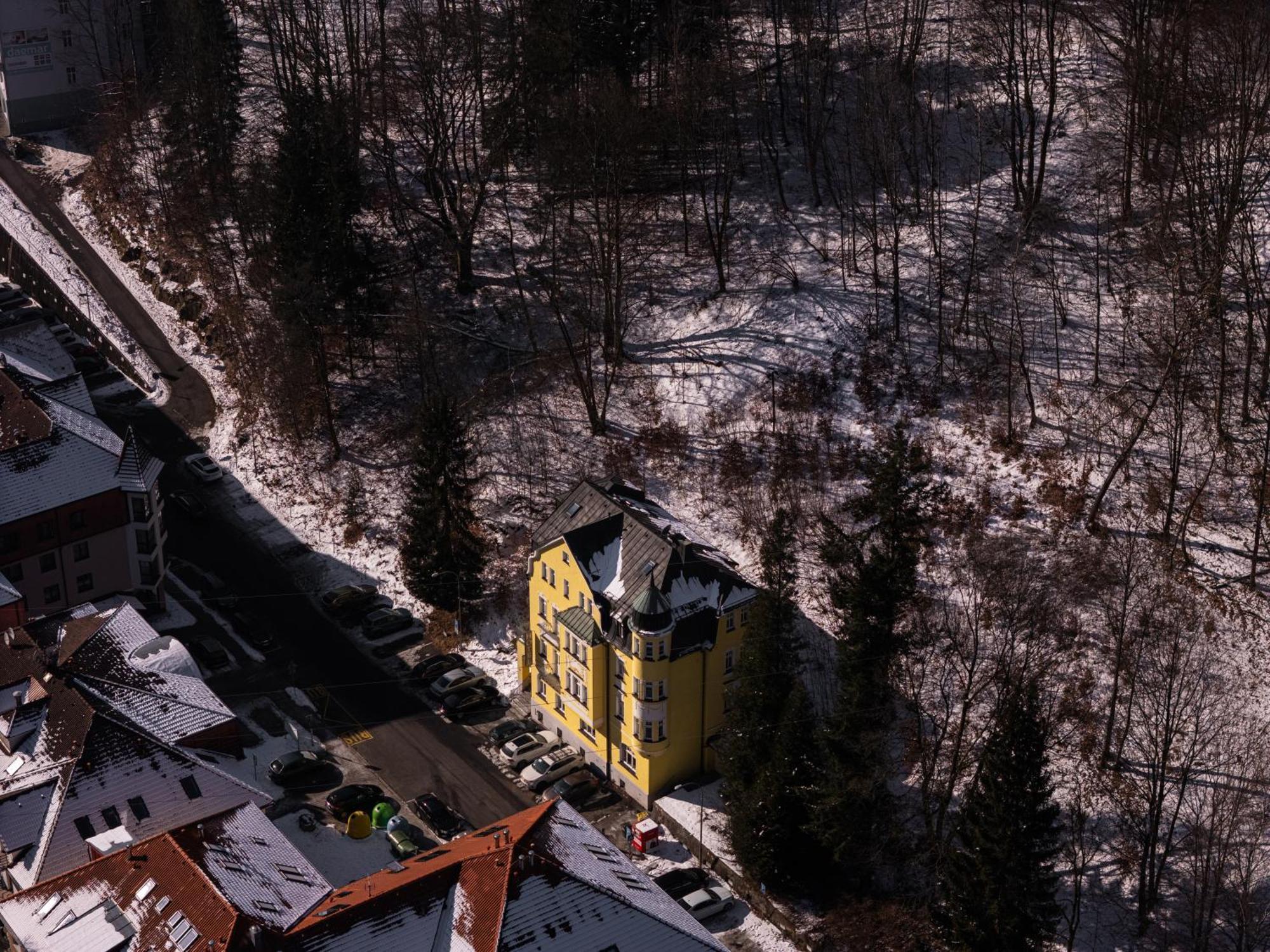 Hotel Vera Jachymov Bagian luar foto