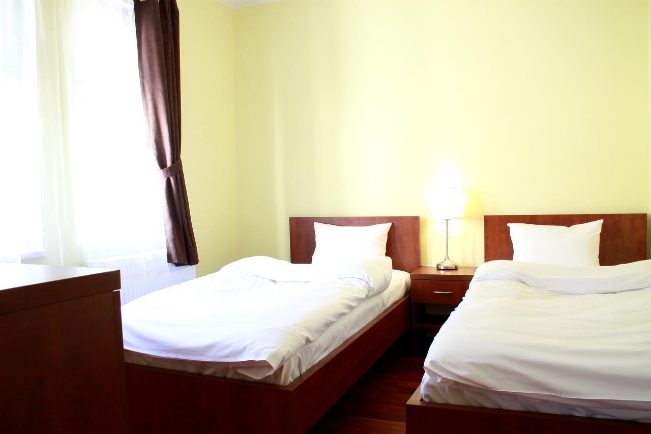 Hotel Vera Jachymov Bagian luar foto